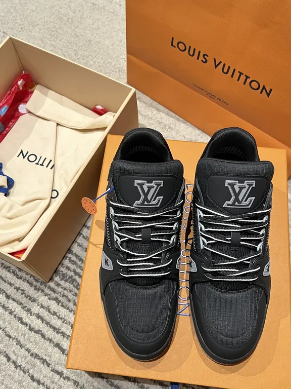 Louis Vuitton Shoe 